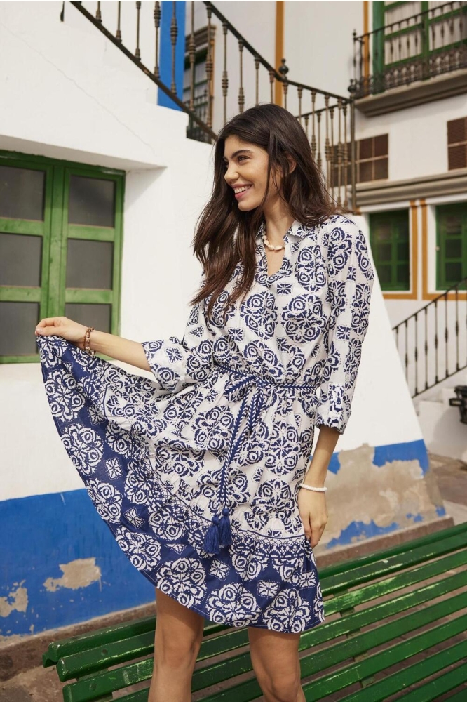 JDYANNA 7/8 DRESS WVN 15325610 CLOUD DANCER/BLUE IKAT